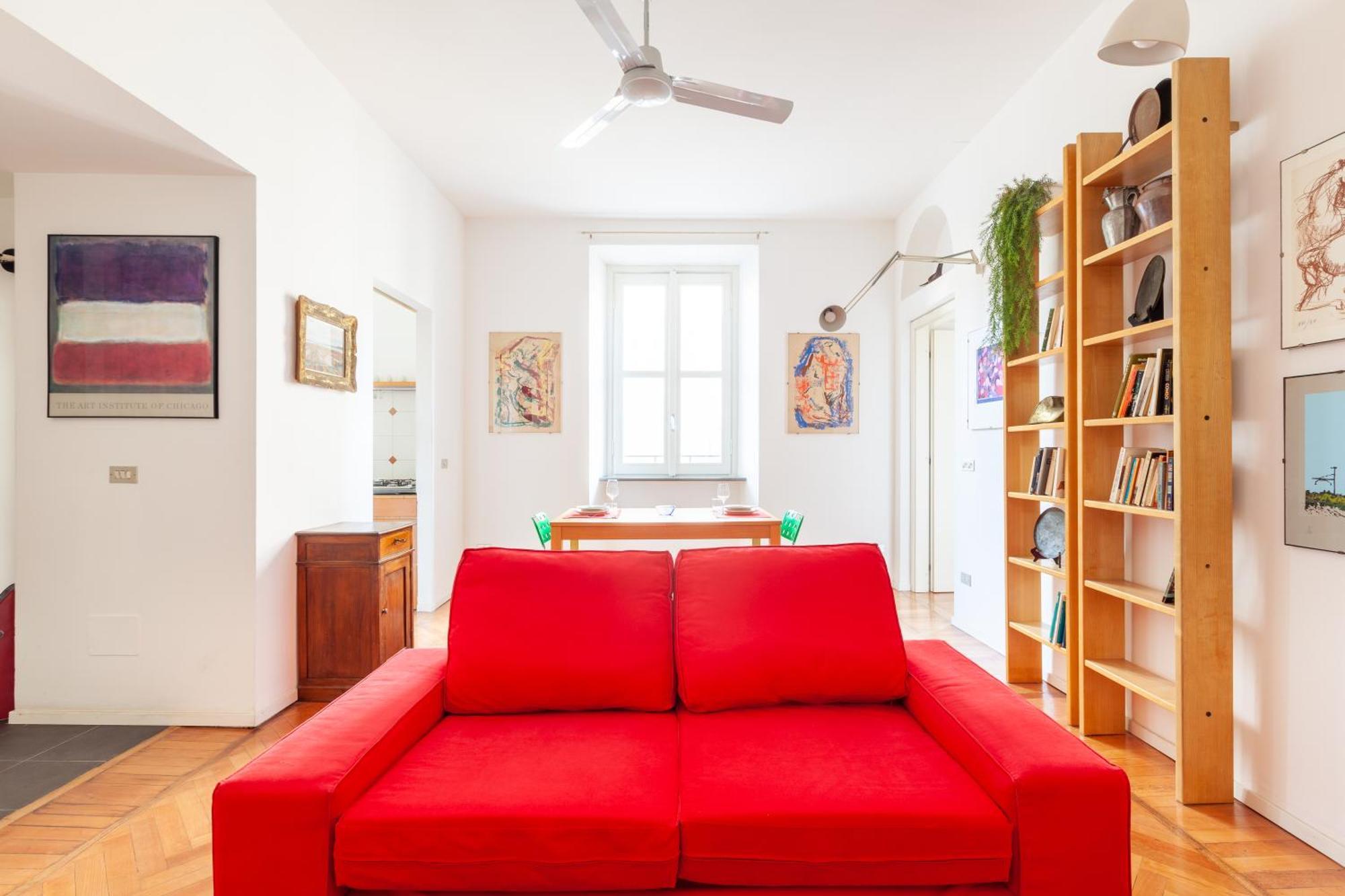Comodo Nel Centro Storico Di - San Vincenzo Apartment Milan